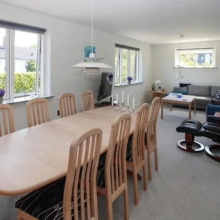 Hotel 4 Bedroom Awesome In Sams 4*